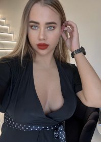 TEONA PORNO KITTEN❤