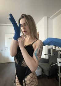 Dominatrix Ladybuxxx 