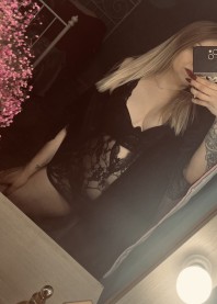  👠